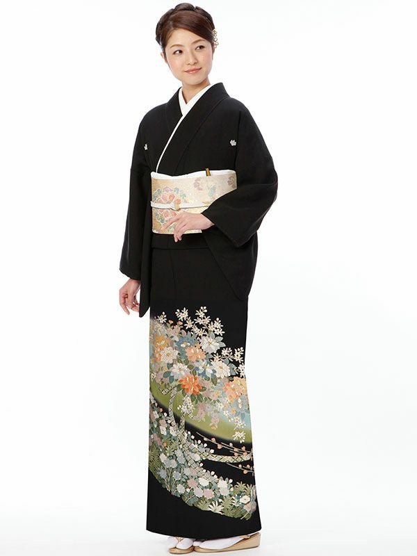 黒留袖 花柄刺繍 着物　身丈160センチくらい 総さがら刺繍 黒留袖 熨斗に色彩の花 （のしにしきさいのはな